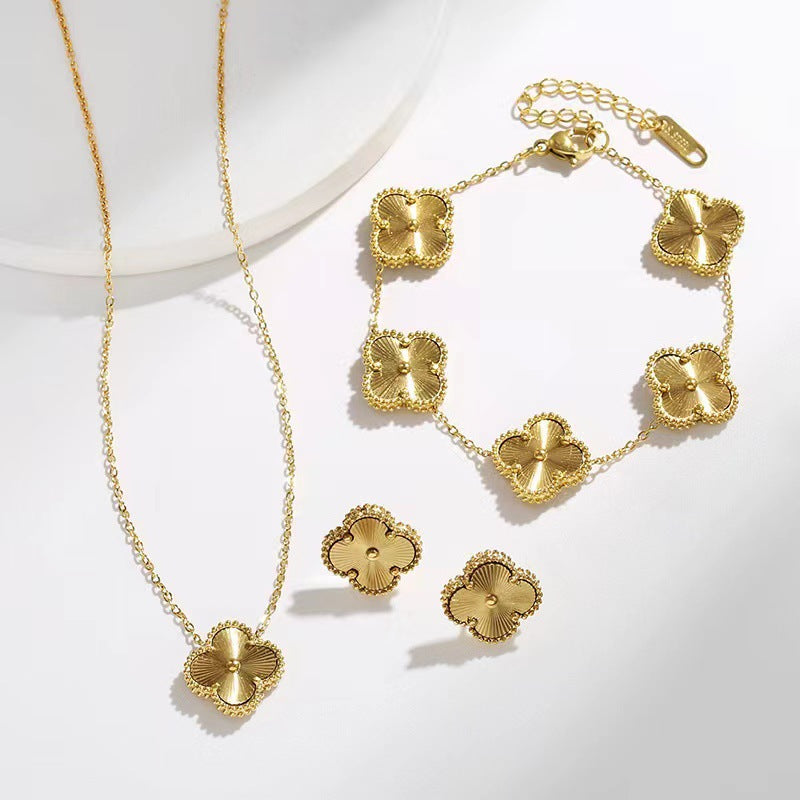 Golden Clover Set